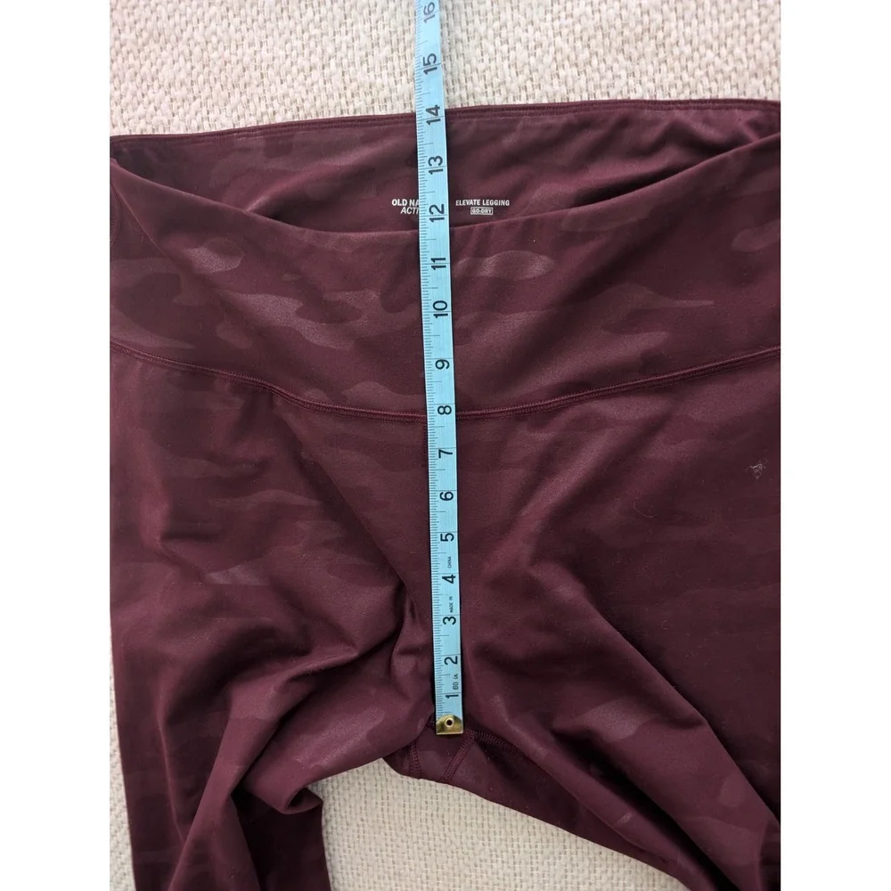 Old Navy Active Elevate Leggings Women L Burgundy Camo Go-Dry High Rise Athletic